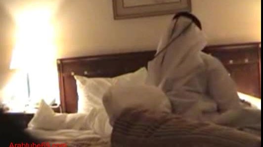 Arabian Bride Porn - Arab saudi bride waits for her husband on their wedding night -  arabtube69.com - KindGirls Porn